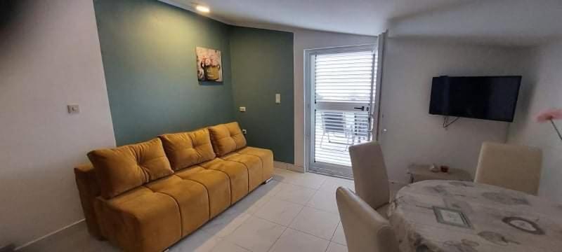Apartmani Fran Vir Exterior photo