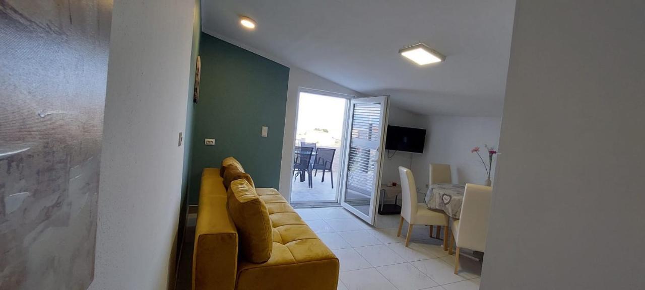 Apartmani Fran Vir Exterior photo